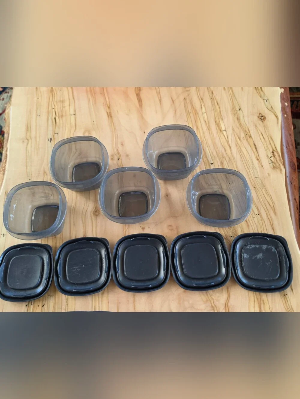 Rubbermaid Stackable Gray Food Storage Container Collection Set/40 pcs EUC